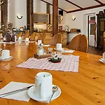 Hotel Garni Godenhof 3*